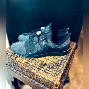 Sold-Women’s Ecco SenseToggle Sneaker